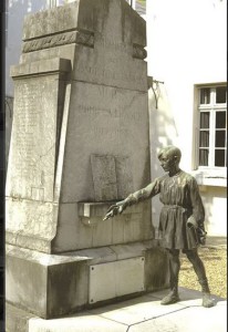 http://sites.crdp-aquitaine.fr/gabard/monuments/dax/